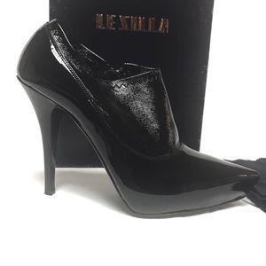 🎈S O L D 🎈LE SILLA Black Patent Leather Ankle Booties